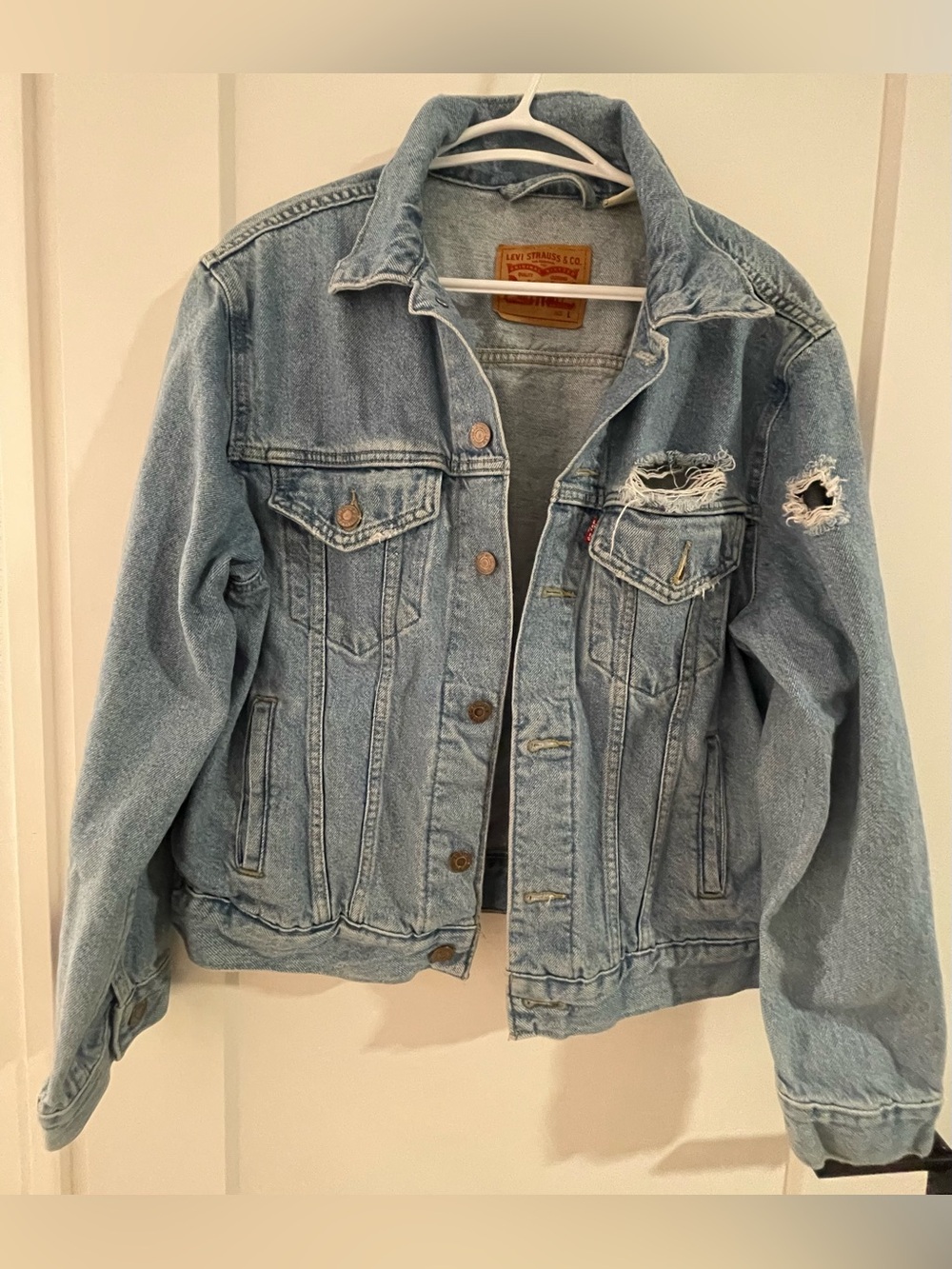 Levi's Ex-boyfriend Trucker Jacket light blue destructed L